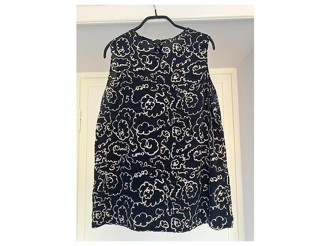 Chanel Top de seda negro con estampado de camelia Blanco - vista 2