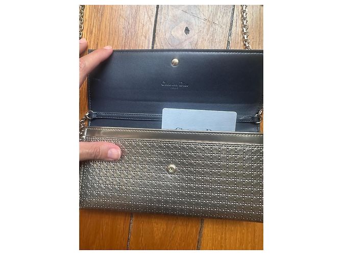 Christian Dior Microcannage Wallet on Chain Pochette Oro D'oro - vista 3