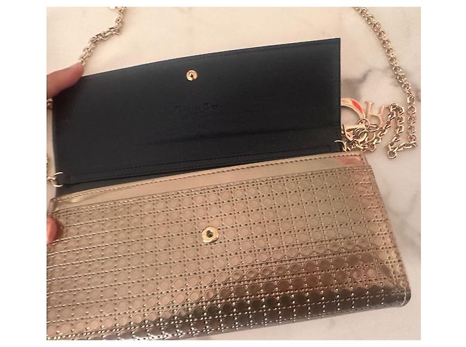 Christian Dior Microcannage Wallet on Chain Pochette Oro D'oro - vista 5