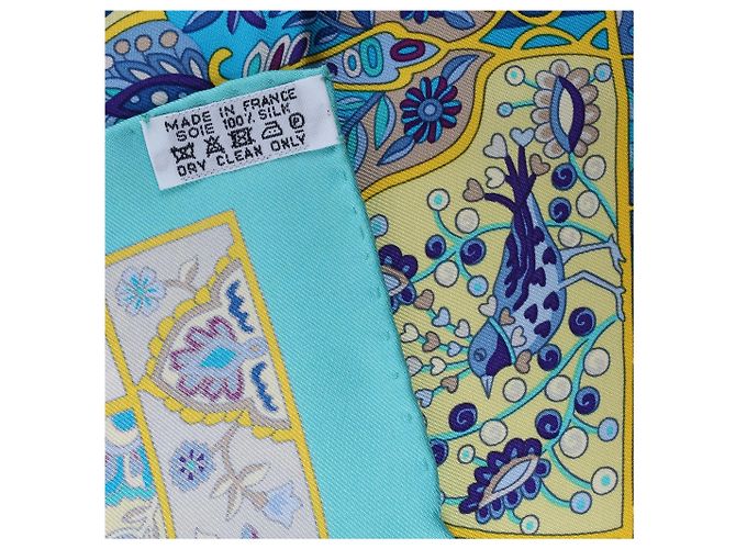 Foulard in seta Hermès Carré 90 "Au Pays des Oiseaux Fleurs" blu - vista 4