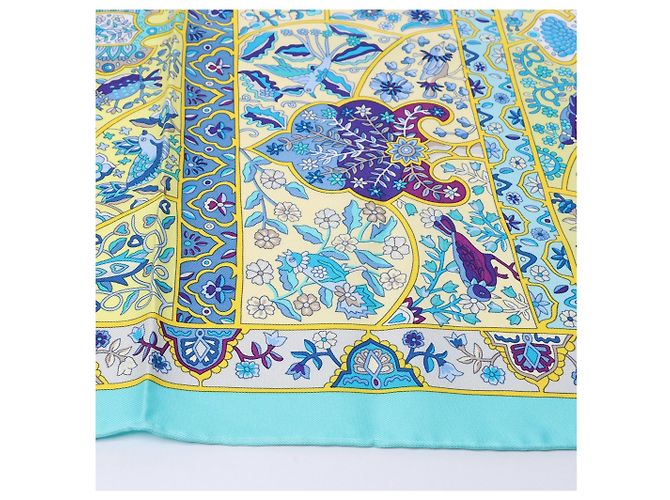 Foulard in seta Hermès Carré 90 "Au Pays des Oiseaux Fleurs" blu - vista 8