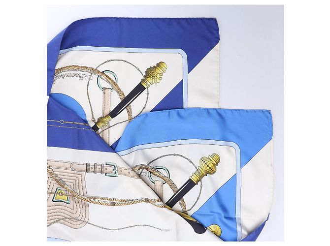Foulard in seta Hermès Carré 90 "Clic Clac" blu - vista 3
