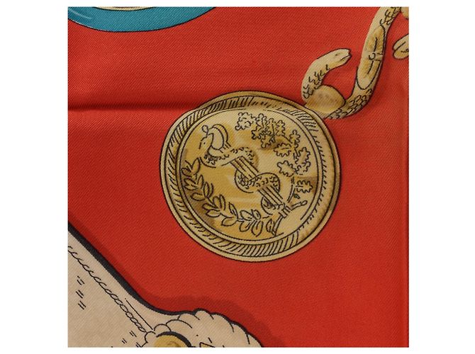 Foulard in seta Hermès Carré 90 "Epaulettes" in Rosso - vista 11