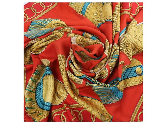 Foulard in seta Hermès Carré 90 "Epaulettes" in Rosso - vista 14