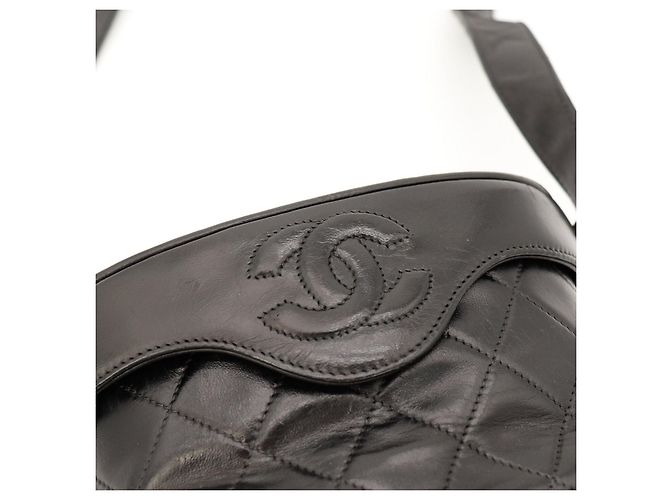 Vanity Beauty case Chanel in pelle trapuntata nera Nero - vista 6