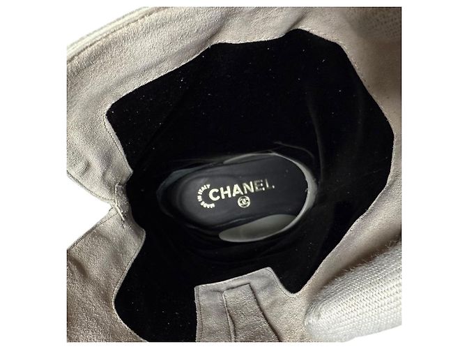 Bottines courtes en daim Chanel Beige - vue 11