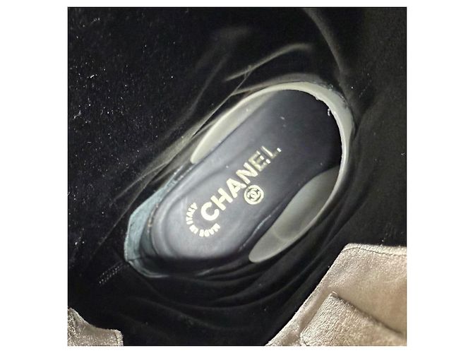 Bottines courtes en daim Chanel Beige - vue 12