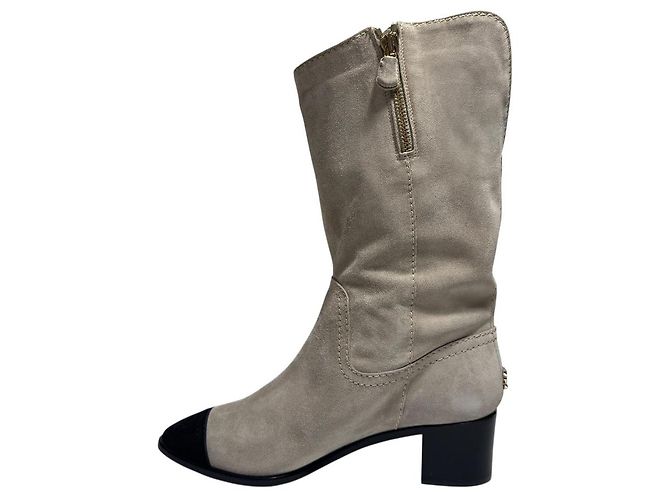 Bottines courtes en daim Chanel Beige - vue 6