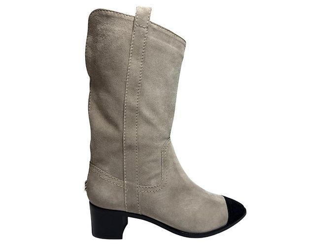 Bottines courtes en daim Chanel Beige - vue 7