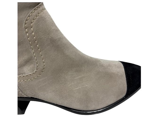 Bottines courtes en daim Chanel Beige - vue 8