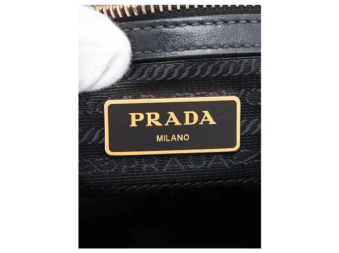 Prada Tote Bag aus Tessuto Nylon & Leder in Schwarz - Ansicht 10