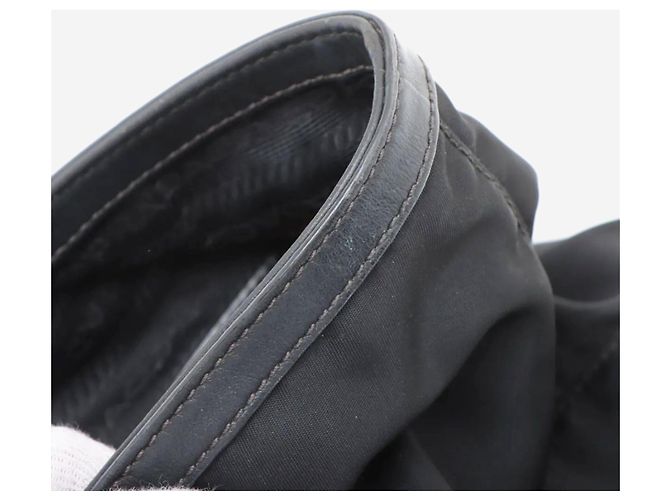 Prada Tote Bag aus Tessuto Nylon & Leder in Schwarz - Ansicht 12