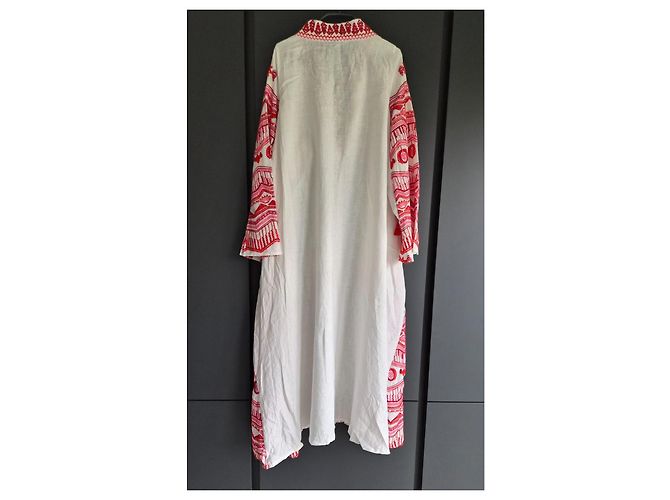 Autre Marque Vestido largo de lino blanco bordado Svitlaya Rosa Roja - vista 2
