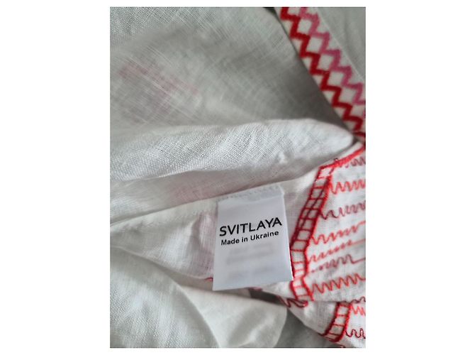 Autre Marque Vestido largo de lino blanco bordado Svitlaya Rosa Roja - vista 4