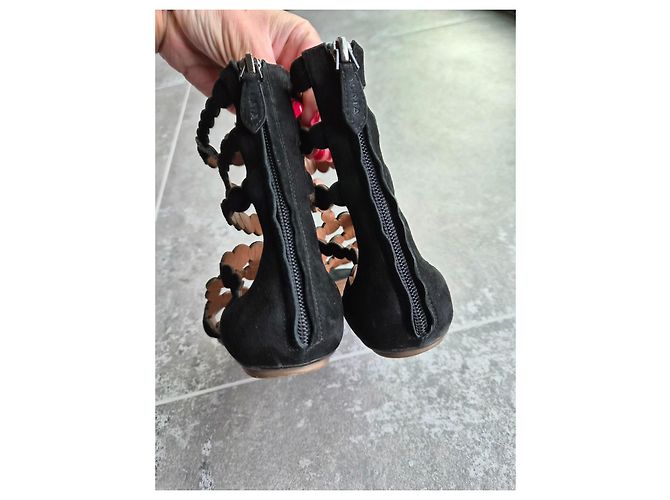 Alaïa Sandali Gladiatore in Scamosciato Nero - vista 10