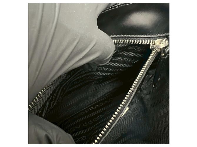 Mini borsa a tracolla in nylon Tessuto e pelle Prada Nero - vista 10