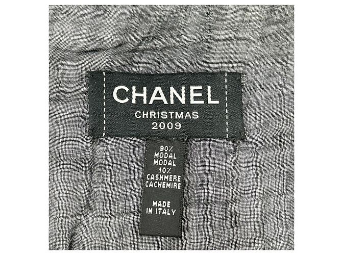 Stola in misto cashmere ricamata Coco Mark di Chanel Natale 2009 Nero - vista 3