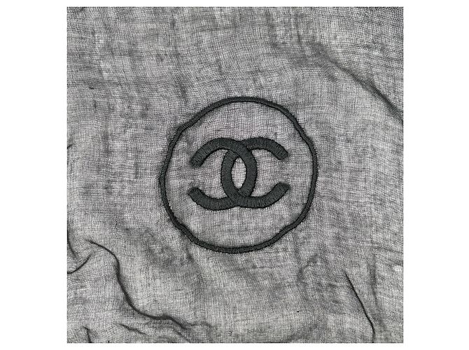 Stola in misto cashmere ricamata Coco Mark di Chanel Natale 2009 Nero - vista 6
