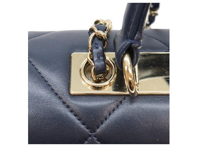 Borsa a tracolla Chanel in pelle di vitello nera Nero - vista 8