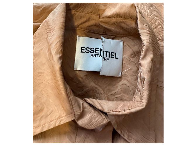 Essentiel Antwerp Texturierte Utility-Jacke - Karamellbraun - Ansicht 5