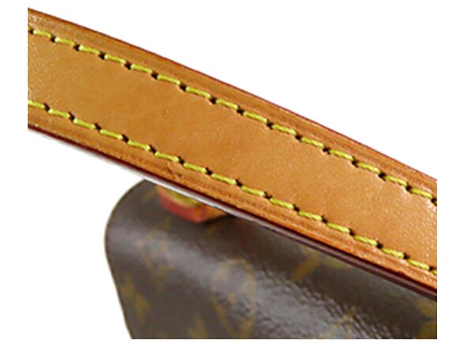 Louis Vuitton Marrone Monogram Cluny BB - vista 9