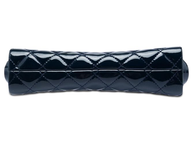 Clutch Chanel Blue CC Quilted Patent Timeless Blu navy - vista 3