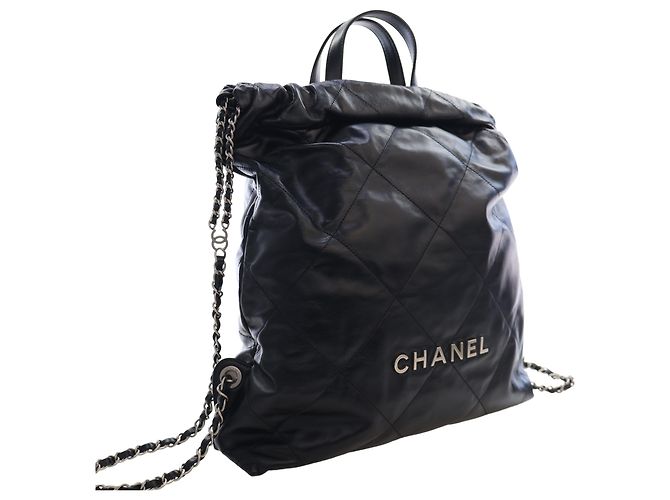 Chanel 22 Rucksack aus glänzendem gestepptem Kalbsleder Schwarz Large - Ansicht 8