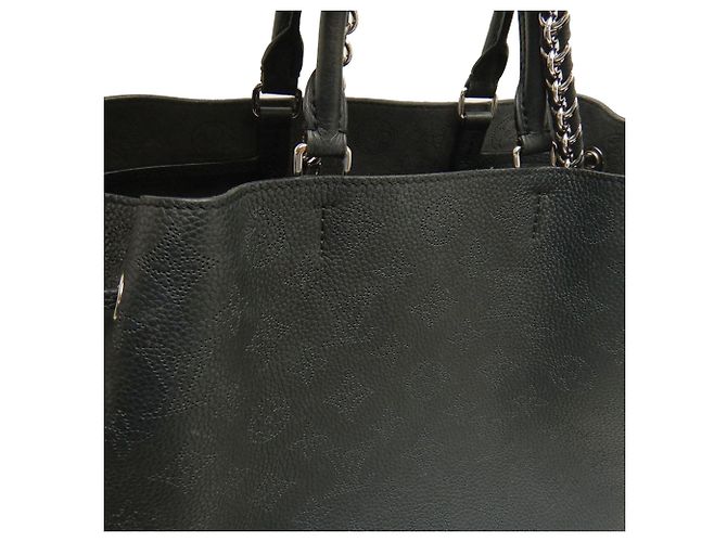 Tote Bella Monogram Mahina nero Louis Vuitton - vista 18