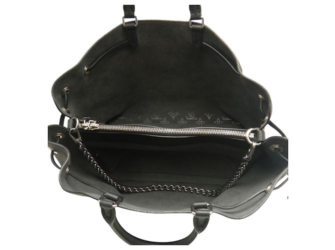 Tote Bella Monogram Mahina nero Louis Vuitton - vista 3
