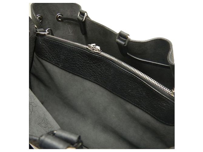 Tote Bella Monogram Mahina nero Louis Vuitton - vista 6