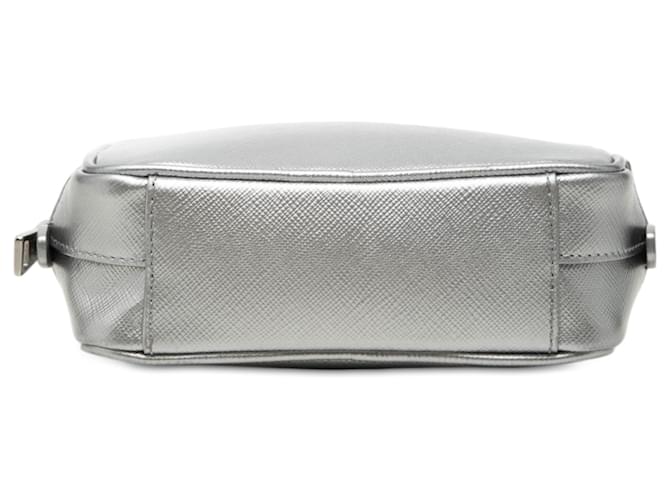 Bolso Prada Silver Mini Metallic Saffiano Lux Camera Bag Plata - vista 3