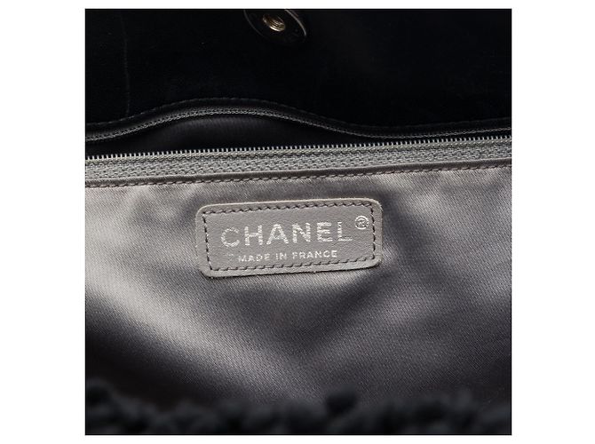 Tote Funny in tweed trapuntato e PVC nero Large di Chanel - vista 5