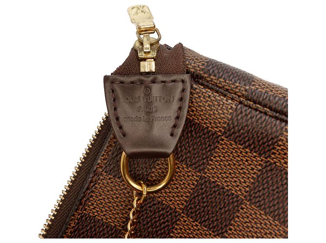 Louis Vuitton Marron Damier Ebene Mini Pochette Accessoires - vue 5
