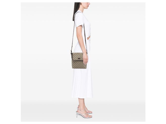 Gucci Beige GG Supreme Crossbody - vista 6