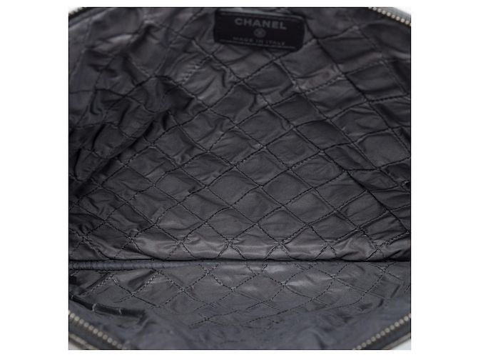 Clutch Chanel Gray Large Crinkled Patent O Case Castaño Gris antracita - vista 4
