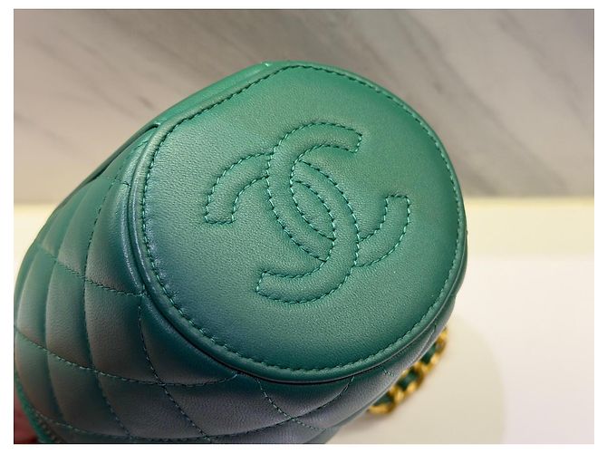 Chanel Vanity Case Klein in Grünem Lammleder - Ansicht 6