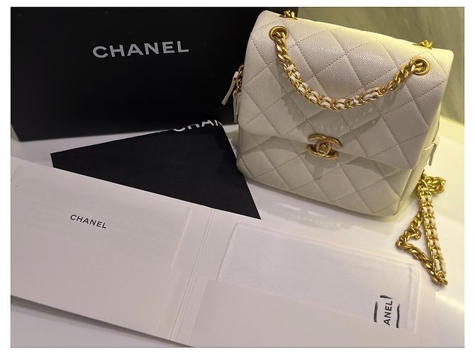 Borsa Chanel Classic Flap Small in pelle bianca Bianco - vista 18