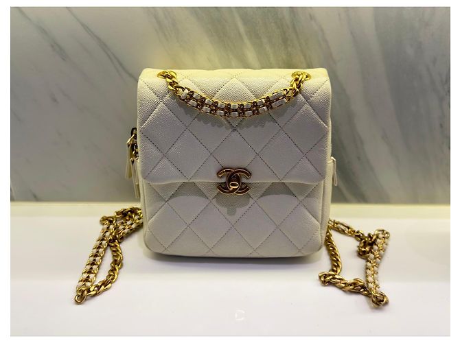 Borsa Chanel Classic Flap Small in pelle bianca Bianco - vista 2