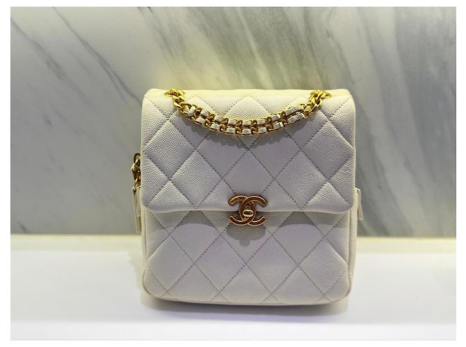 Borsa Chanel Classic Flap Small in pelle bianca Bianco - vista 3