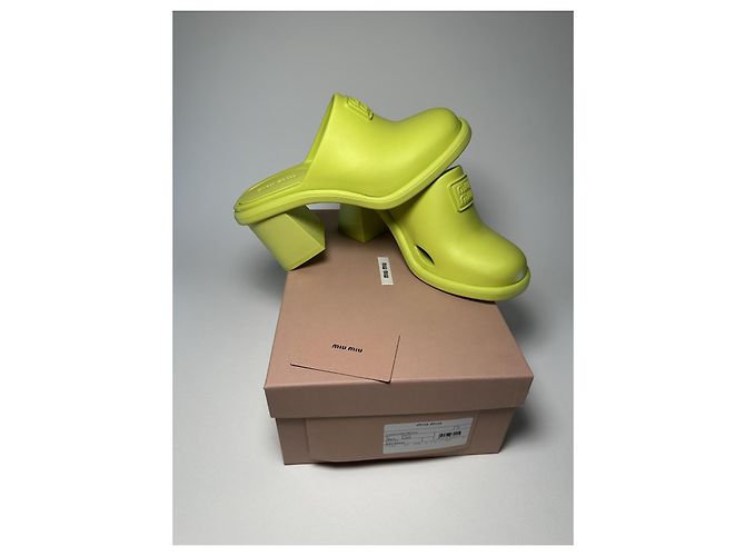 Miu Miu Soft Mules in Lime – Größe 37 Grün - Ansicht 4
