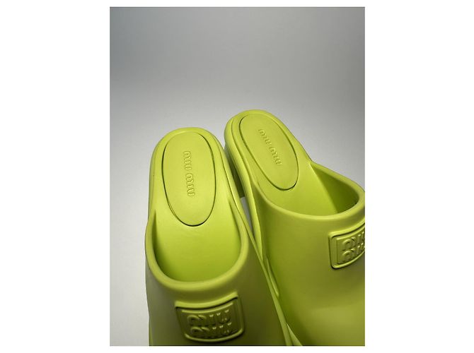 Miu Miu Soft Mules in Lime – Größe 37 Grün - Ansicht 7