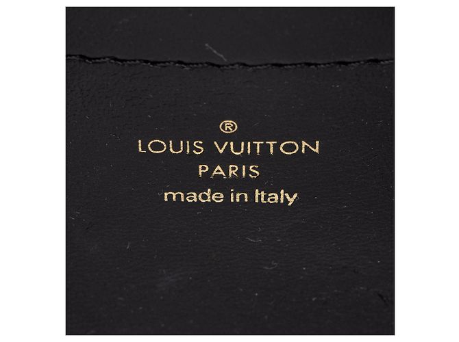 Pochette Coussin in agnello goffrato Monogram Louis Vuitton Nero - vista 7