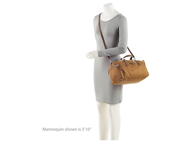 Prada Tessuto Nylon Small Duffle Marrone - vista 5