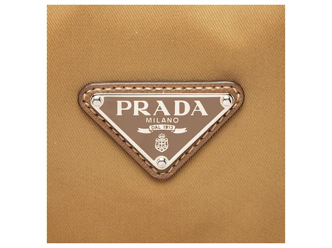 Prada Tessuto Nylon Small Duffle Marrone - vista 8