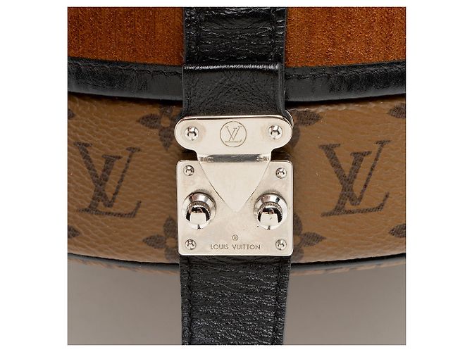Borsa a Spalla Louis Vuitton Reverse Monogram Leopard Petite Boite Chapeau Nero - vista 9