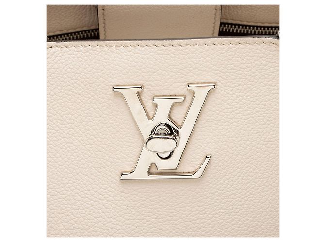 Tote Louis Vuitton in pelle di vitello Lockme Day Rosso - vista 9