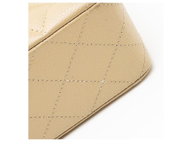 Gabrielle Borsa Chanel Classic Double Flap Medium in pelle Caviar Marrone Beige - vista 10