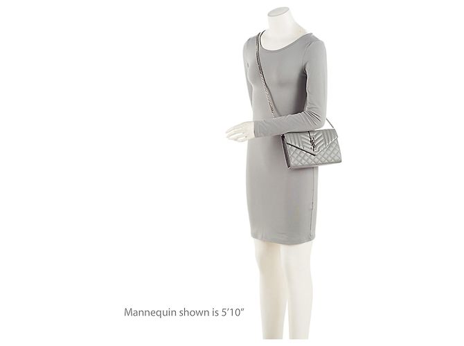 Cartera con cadena Monogram Matelassé Grain de Poudre Mixta Saint Laurent Gris - vista 5