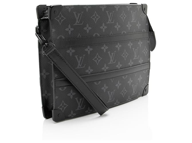 Louis Vuitton Monogram Eclipse Soft Trunk Pochette Nero - vista 2
