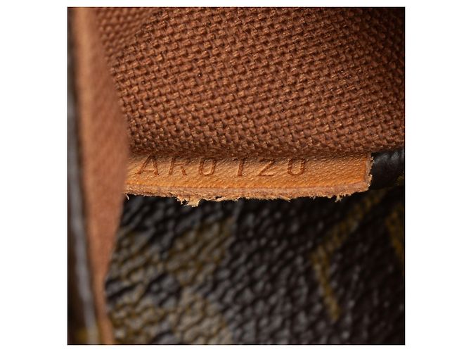 Tote Louis Vuitton Monogram Canvas Totally MM Marrone - vista 6